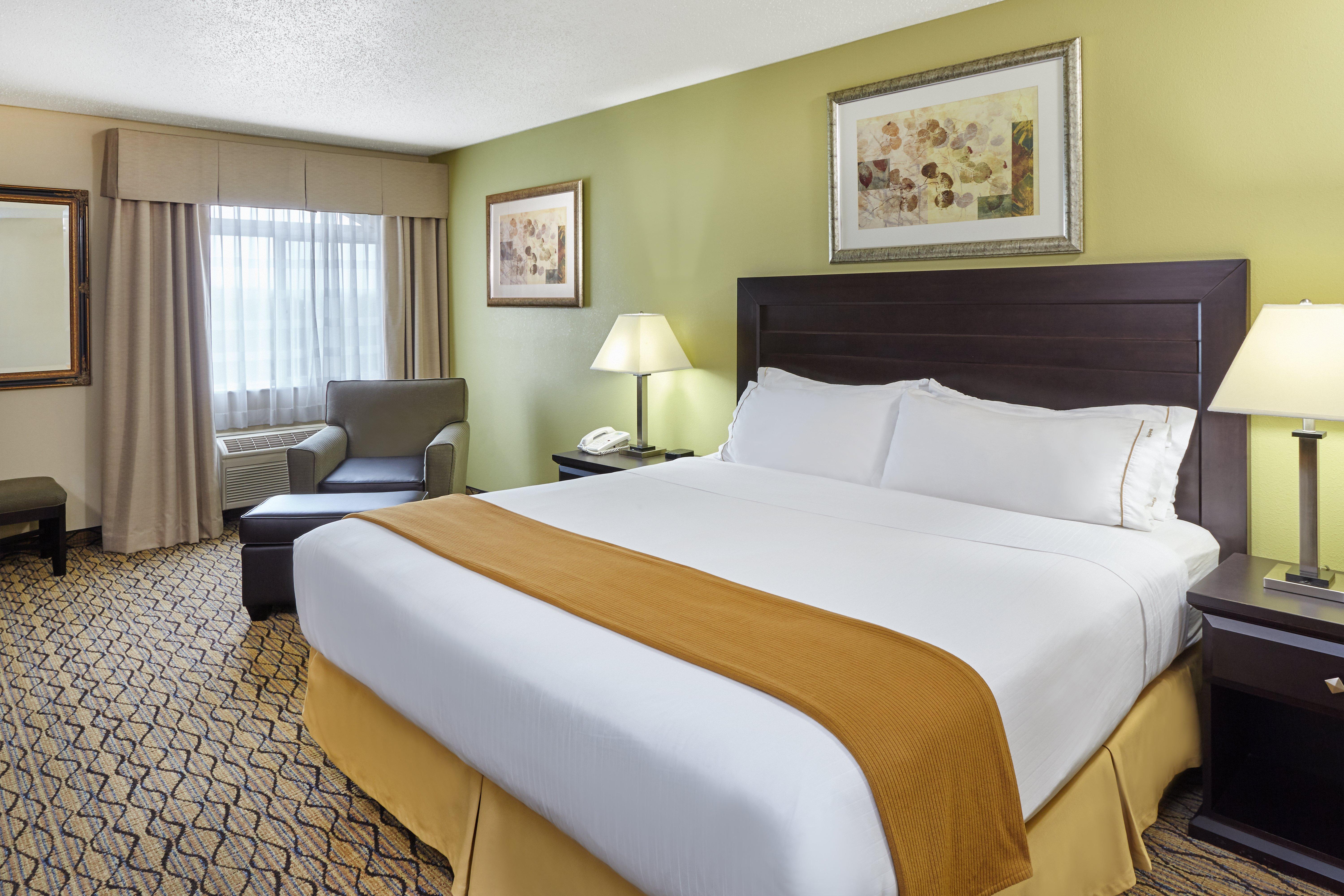 Holiday Inn Express & Suites Chicago-Libertyville By Ihg Exterior foto
