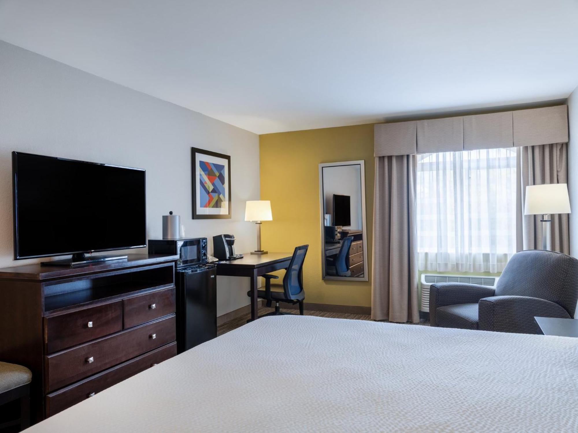 Holiday Inn Express & Suites Chicago-Libertyville By Ihg Exterior foto
