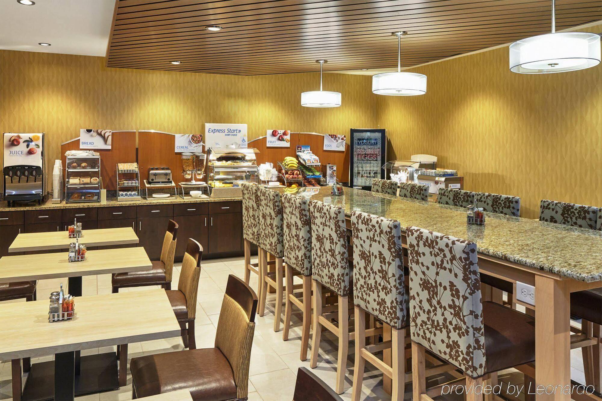 Holiday Inn Express & Suites Chicago-Libertyville By Ihg Exterior foto